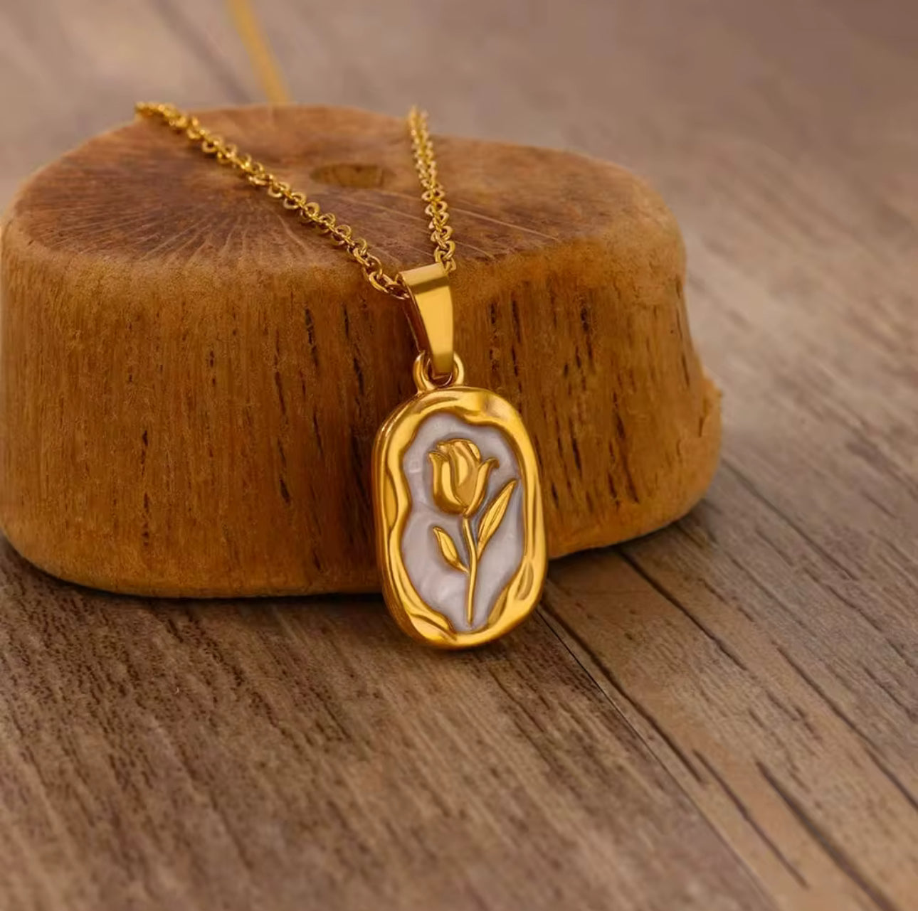 Tulip Bloom necklace