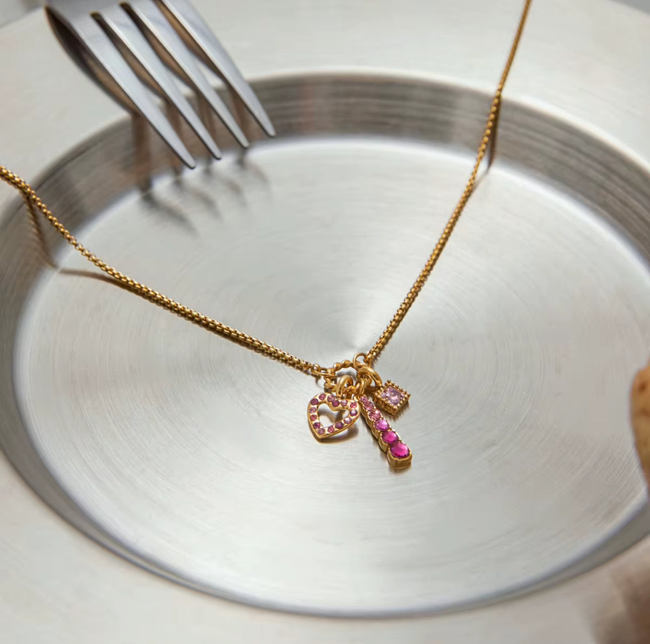 Dainty Heart necklace