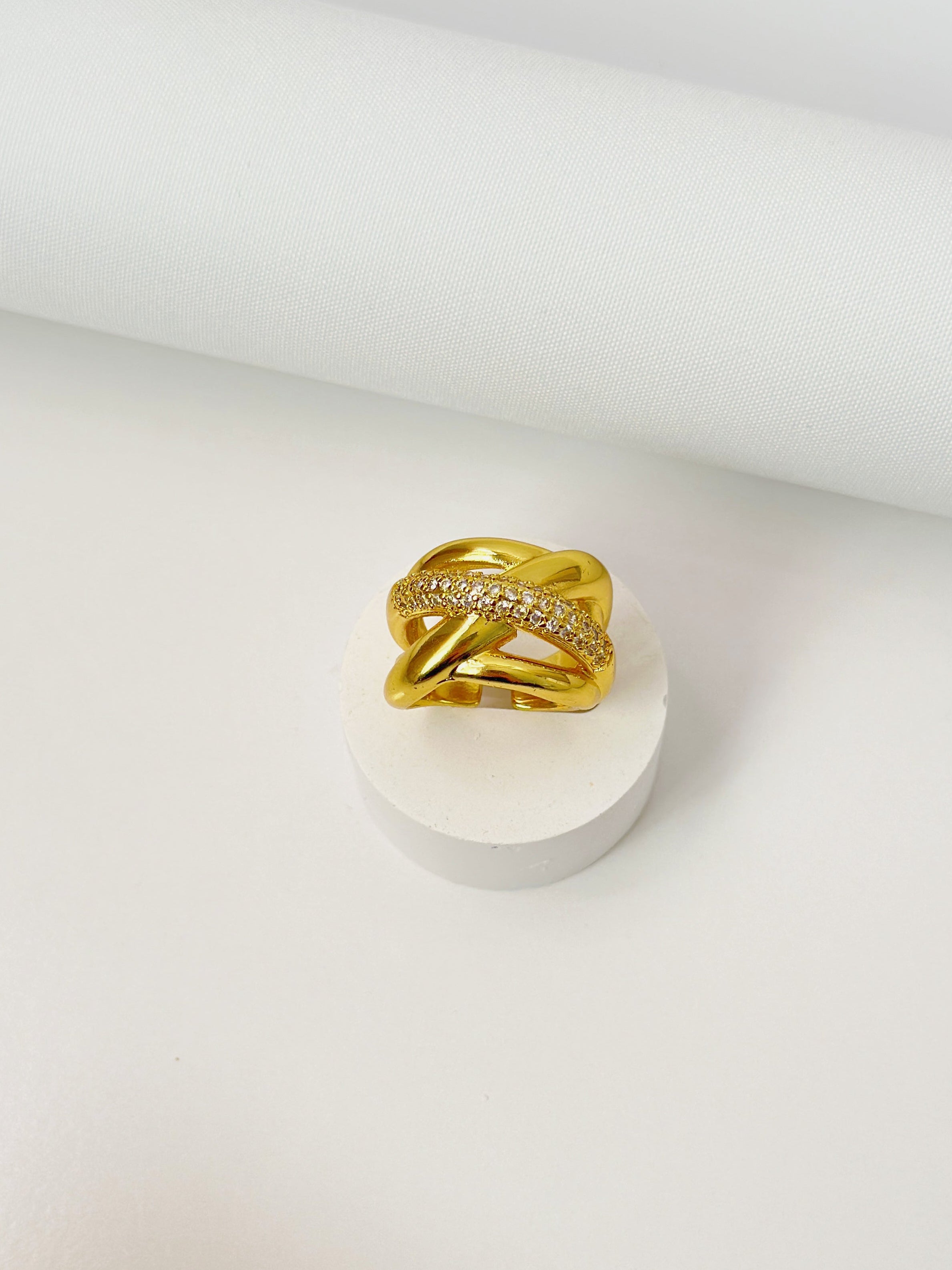 Crossover Zircon Ring
