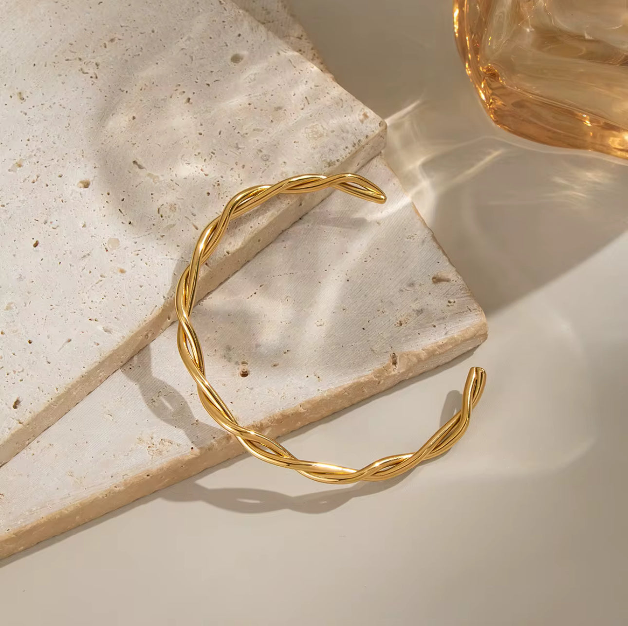 Linea Twist Bangle