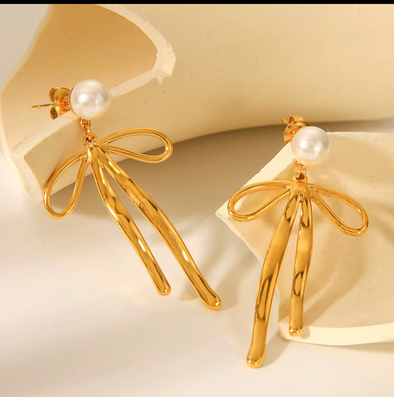 Pearl Bow earrings