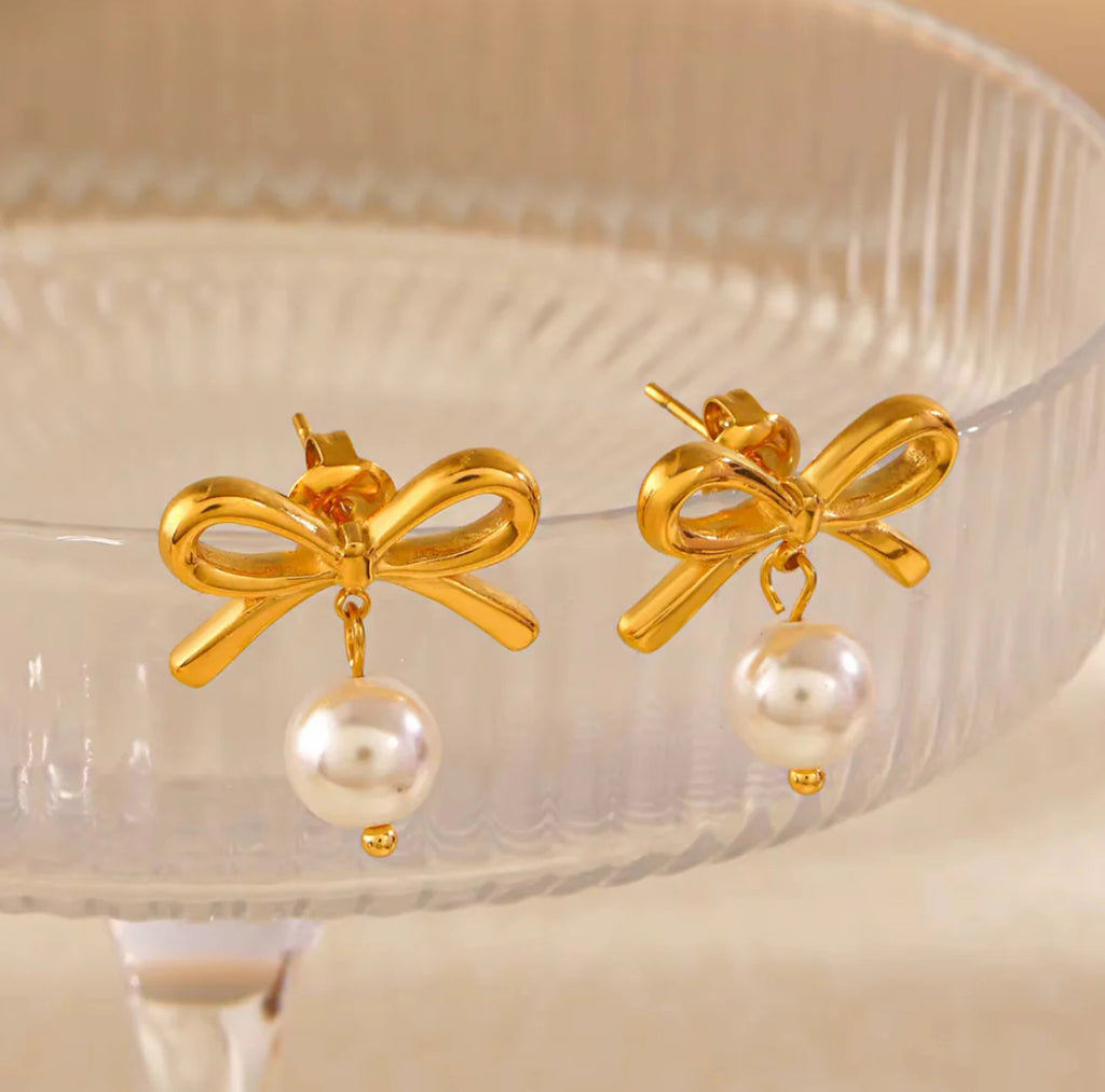 Butterfly Bow Pearl earrings