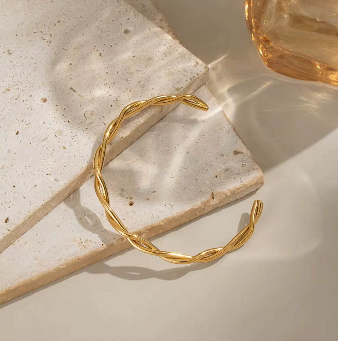 Linea Twist Bangle