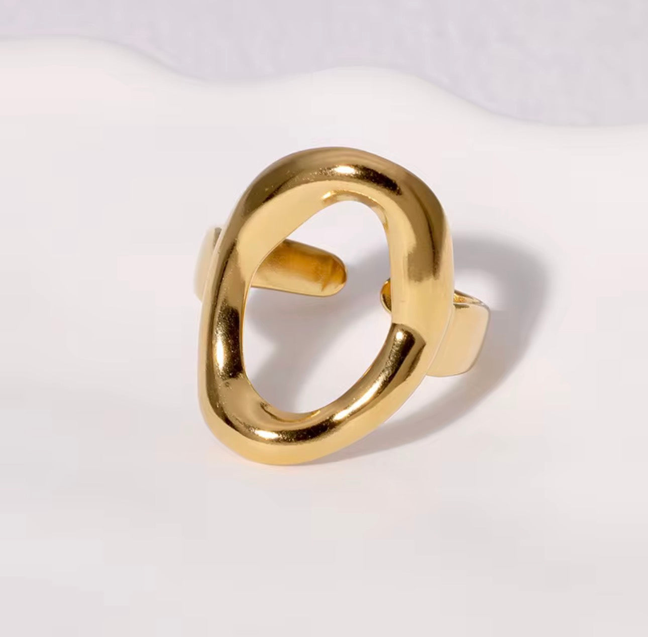Geometric Circle Gold Ring
